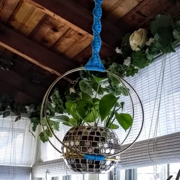 Brass Rings Modern Macrame Spiral  Plant Hanger - Picture 7 of 8